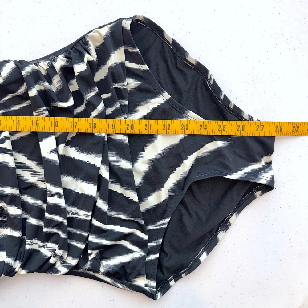 DKNY One Piece Swimsuit Black White Zebra Print Ruffle V Neck Women's Size Small - Picture 7 of 8
